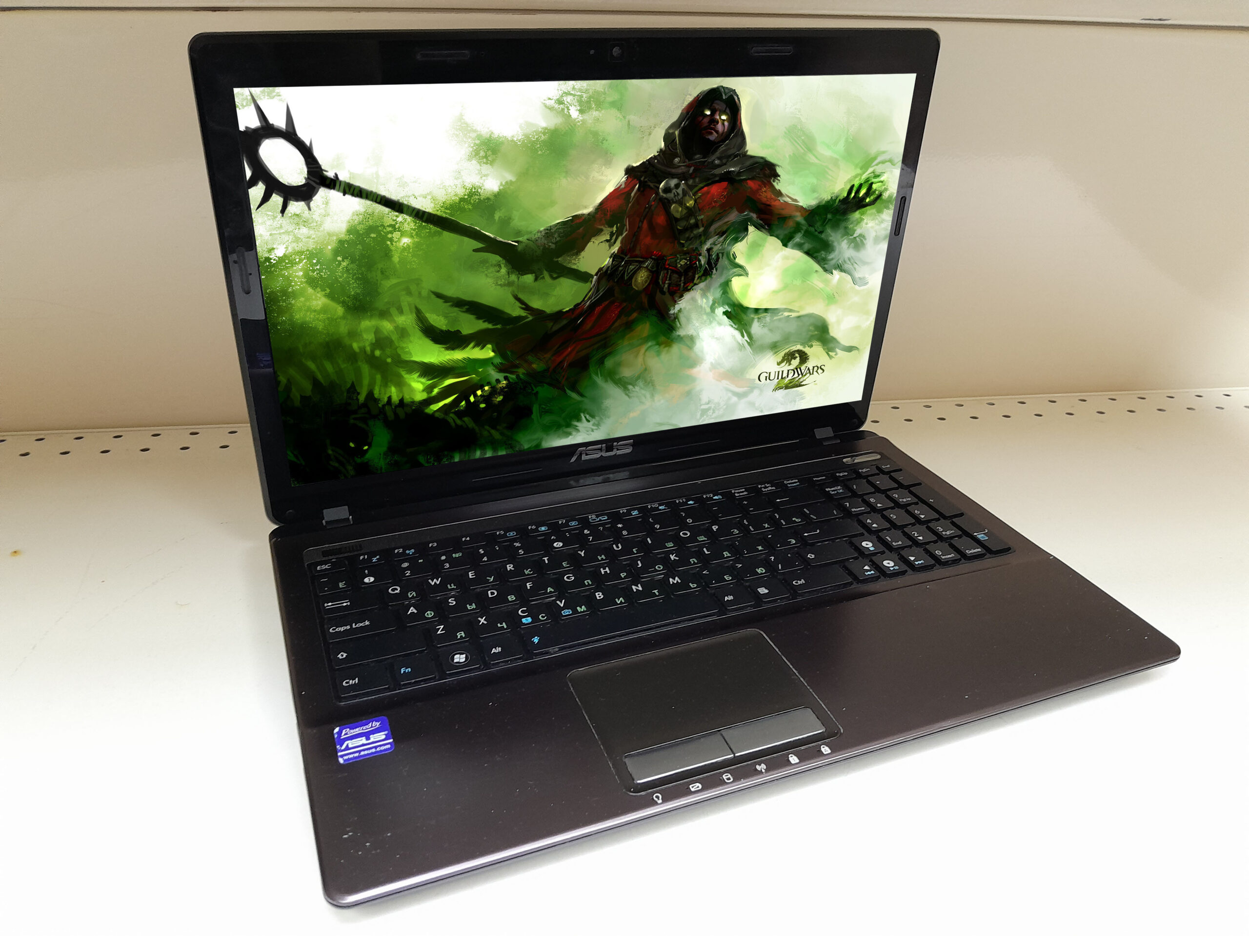 Ноутбук core i5 nvidia. Ноутбук титан. ноутбук в титановом корпусе.